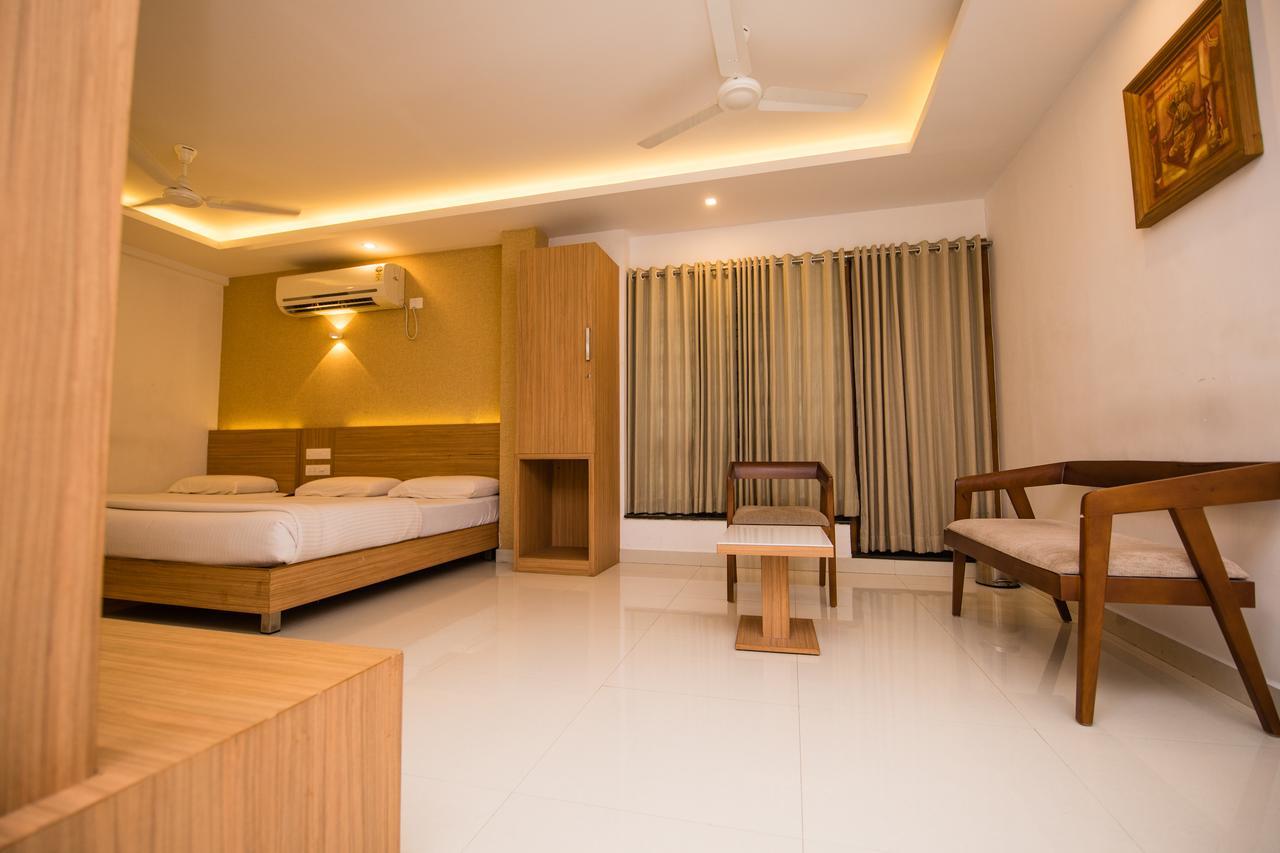 Hotel Kapilavasthu Palakkad Eksteriør billede
