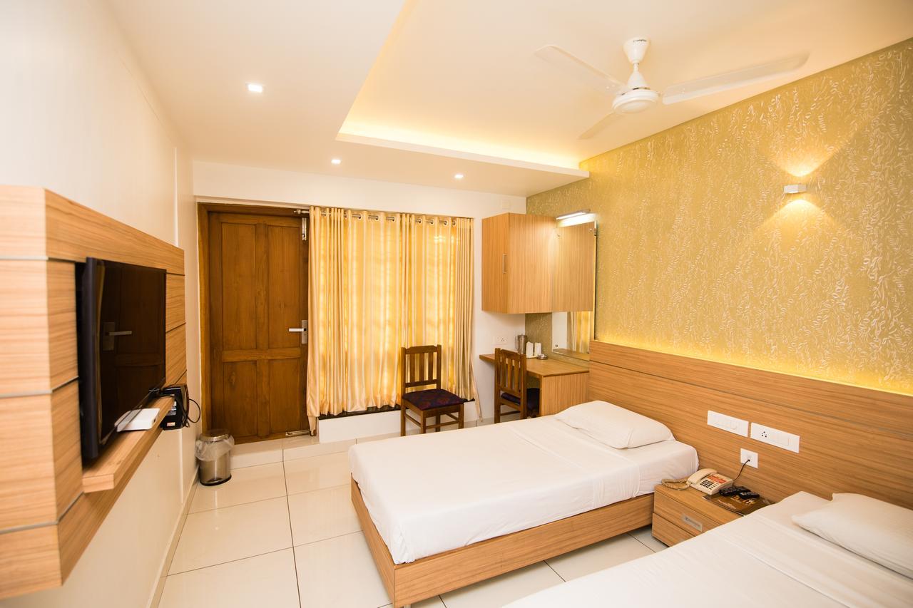 Hotel Kapilavasthu Palakkad Eksteriør billede